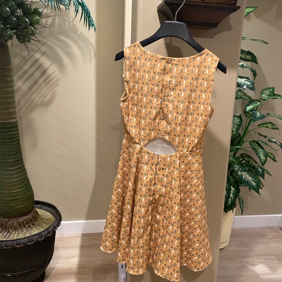 Cute girly dress size XS-S - Picture 2 of 2